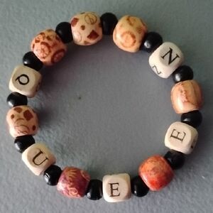 Artistic Beaded Bracelet with Lettered Beads
